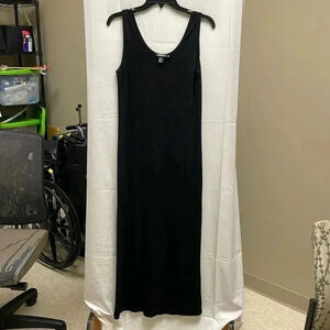 DNKY Black Sleeveless Maxi Dress. Stretchy sleek sexy size medium date party